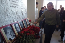 Студенты НИУ МГСУ почтили память воинов 13-й Ростокинской дивизии