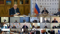 Российским вузам рекомендовано проводить выпускные в онлайн-формате