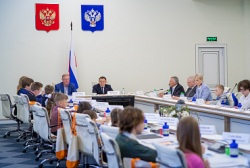 Состоялось установочное заседание Детского совета при Общественном совете при Минстрое России